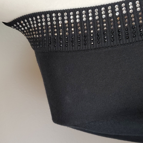 🎉HP🎉Calvin Klein ♥️NWT♥️ Black Jeweled Sweater!♥️♥️♥️ - Picture 3 of 16